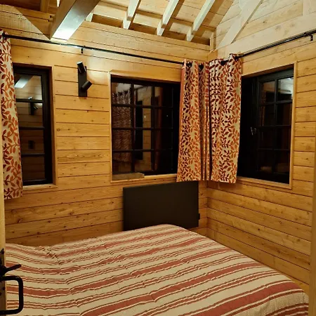 A 50 M² Avec Jardin Chalet